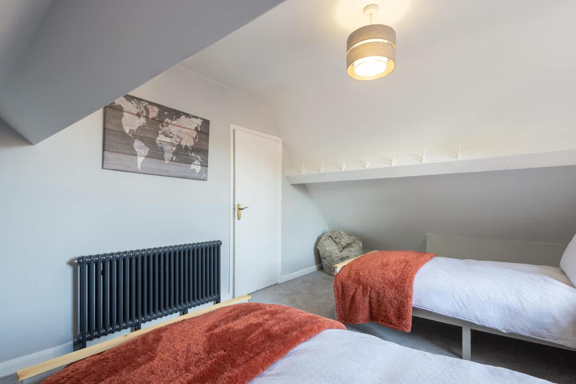 Host & - Chatsworth Townhouse I Holiday home *